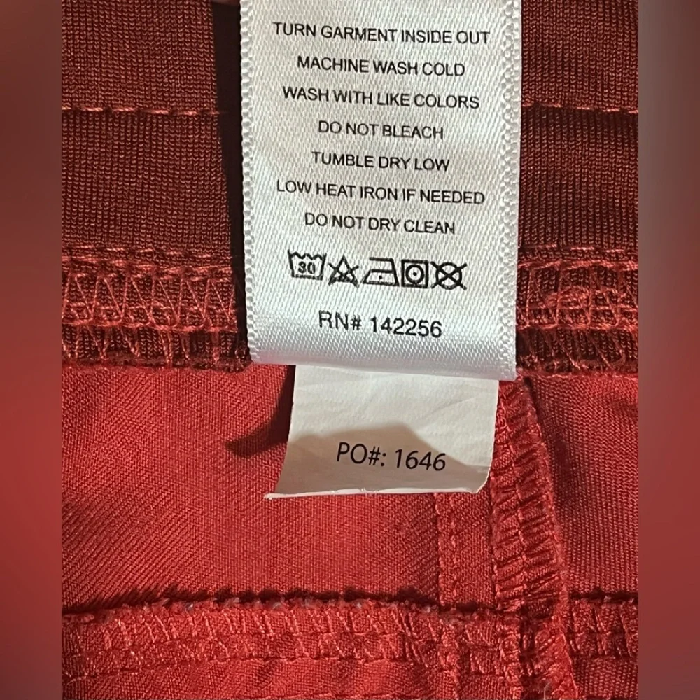 ❤️🧡 FIGS Kade™ Cargo Scrub Pants. XS. Limited edition color- Clay. EUC - Picture 9 of 16